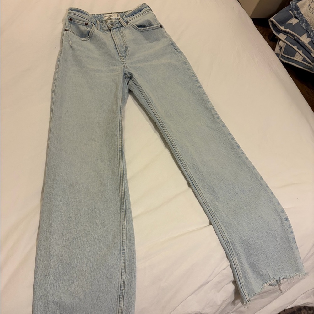 Abercrombie High Rise 90s relaxed Jeans